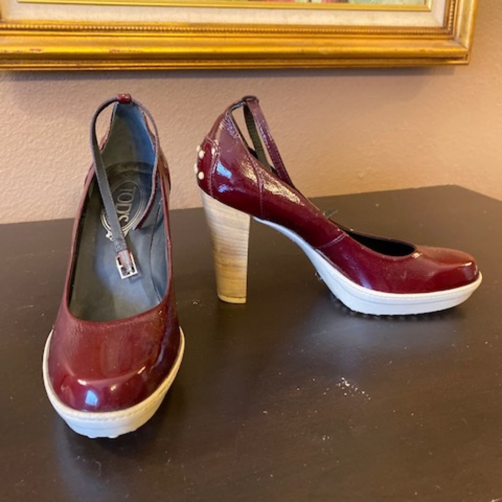 TODS Heels